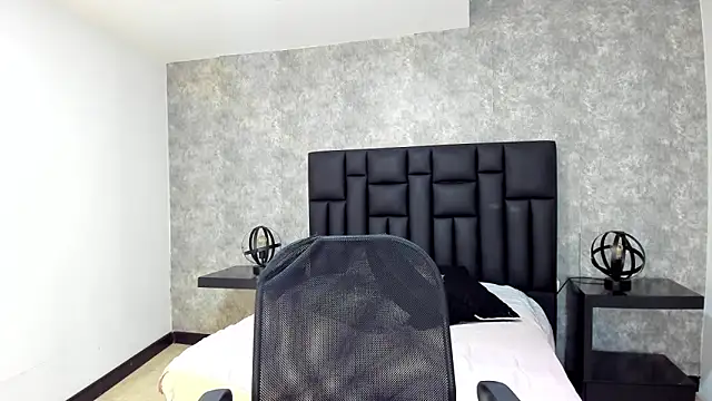 lhiamfit online show from 7, 1, 2025