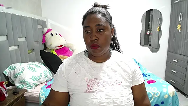 thickebonymilfF online show from 31, 3, 2026