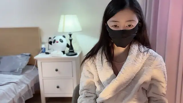 Snapshot of A-xena chatting on 8, 2, 2025 A-xena online show from 8, 2, 2025