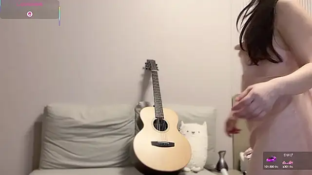 Snapshot of A-xena chatting on 11, 10, 2025 A-xena online show from 11, 10, 2025