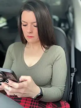 Snapshot of LadyLena1 chatting on 24, 12, 2024 LadyLena1 online show from 24, 12, 2024