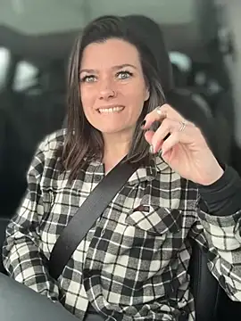 Snapshot of LadyLena1 chatting on 3, 1, 2025 LadyLena1 online show from 3, 1, 2025