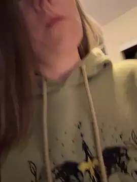 Snapshot of LadyLena1 chatting on 14, 2, 2025 LadyLena1 online show from 14, 2, 2025