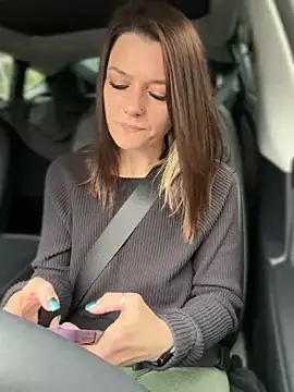 Snapshot of LadyLena1 chatting on 2, 10, 2025 LadyLena1 online show from 2, 10, 2025