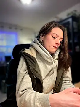 Snapshot of LadyLena1 chatting on 8, 11, 2025 LadyLena1 online show from 8, 11, 2025