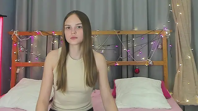 Snapshot of little_radiant_sun chatting on 1, 2, 2025 little radiant sun online show from 1, 2, 2025