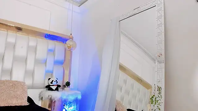 BeckyRusso online show from 9, 2, 2025