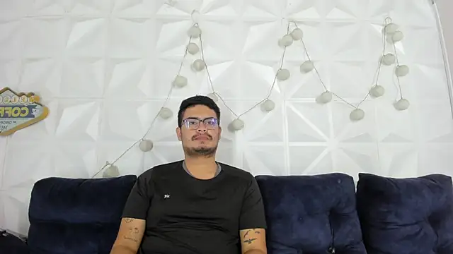 Snapshot of willy_colombia chatting on 22, 1, 2025 willy colombia online show from 22, 1, 2025
