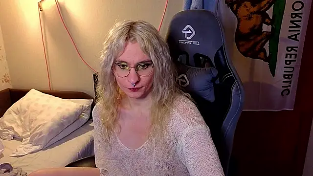 Lori Myaf online show from 26, 3, 2026