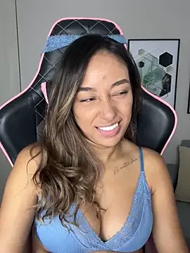 DianaHopson online show from 31, 1, 2025