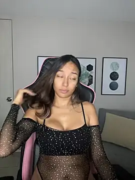 DianaHopson online show from 5, 2, 2025