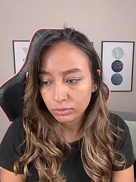 DianaHopson online show from 7, 3, 2025