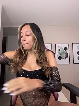 DianaHopson online show from 11, 10, 2025