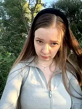 Snapshot of EvaWhite_ chatting on 16, 9, 2025 EvaWhite online show from 16, 9, 2025