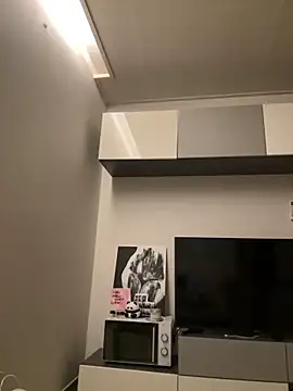 Angela Fosterr online show from 4, 12, 2025