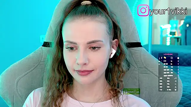 Vikki Cheese online show from 12, 11, 2025