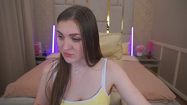 EmmyCharmm online show from 19, 3, 2025