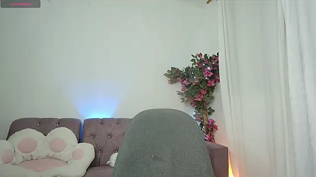 Snapshot of keissy_rincon_ chatting on 4, 1, 2025 keissy rincon online show from 4, 1, 2025