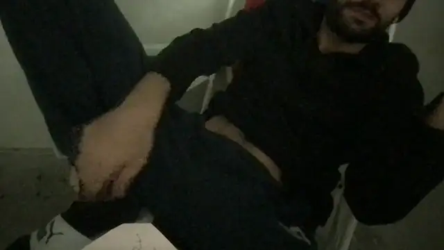 Snapshot of athenphysics chatting on 25, 11, 2025 athenphysics online show from 25, 11, 2025