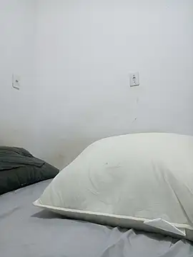 Snapshot of casal7722 chatting on 13, 11, 2025 casal7722 online show from 13, 11, 2025