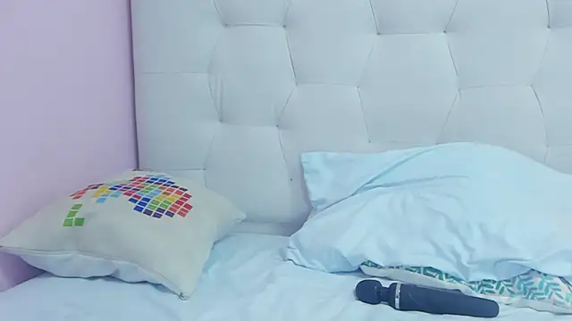 Snapshot of MILEY_JOAS2 chatting on 1, 3, 2025 MILEY JOAS2 online show from 1, 3, 2025