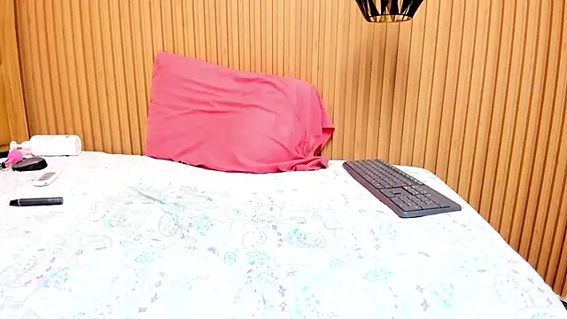 Snapshot of MILEY_JOAS2 chatting on 23, 11, 2025 MILEY JOAS2 online show from 23, 11, 2025