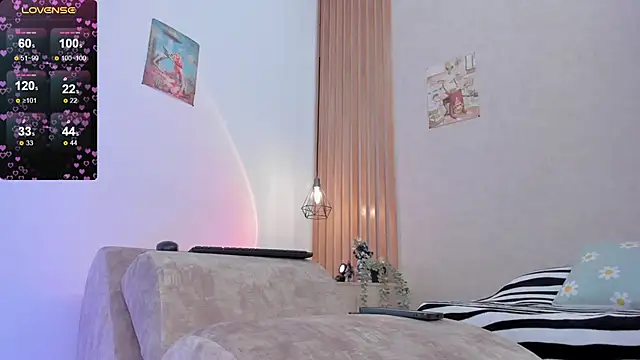 PawgGirl18 online show from 12, 2, 2025