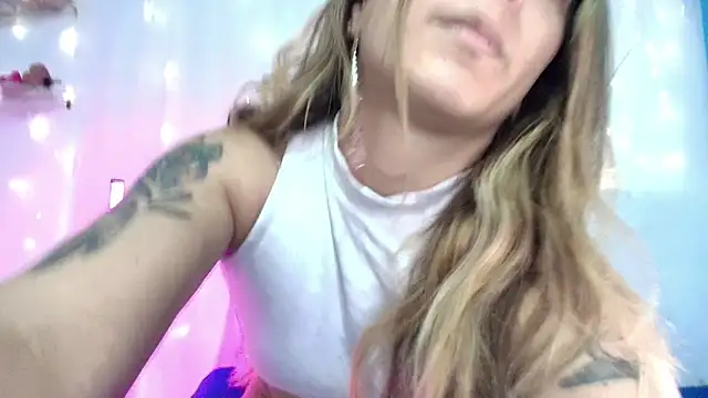 Snapshot of Natasha_Wilde_ chatting on 28, 12, 2024 Natasha Wilde online show from 28, 12, 2024