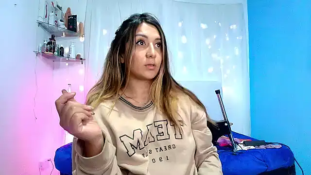 Snapshot of Natasha_Wilde_ chatting on 3, 2, 2025 Natasha Wilde online show from 3, 2, 2025