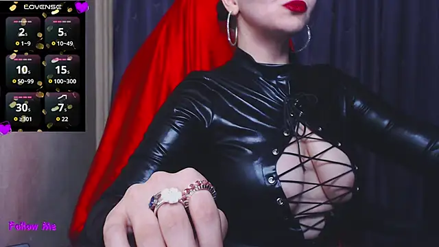 Snapshot of mia-joy chatting on 2, 10, 2025 mia-joy online show from 2, 10, 2025