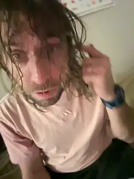 4kUsh2Fashion0 online show from 24, 12, 2024