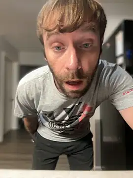 4kUsh2Fashion0 online show from 7, 10, 2025