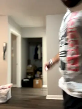 4kUsh2Fashion0 online show from 7, 10, 2025