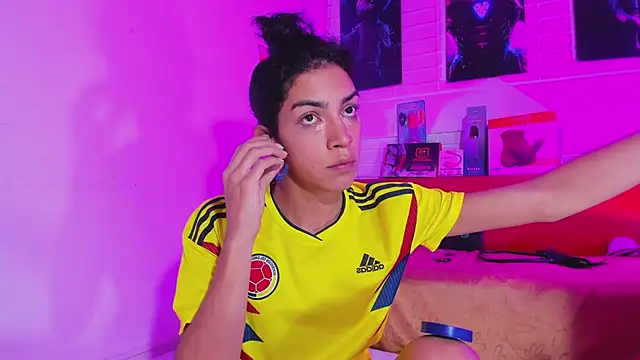 Alahia Rodriguez online show from 20, 3, 2025