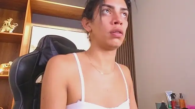 Alahia Rodriguez online show from 9, 4, 2026