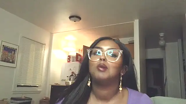 Snapshot of SiminFox chatting on 9, 9, 2025 SiminFox online show from 9, 9, 2025
