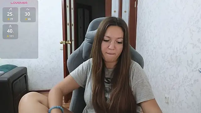 Nelly Fischer online show from 12, 12, 2024