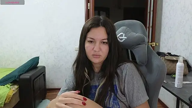 Nelly Fischer online show from 9, 3, 2025