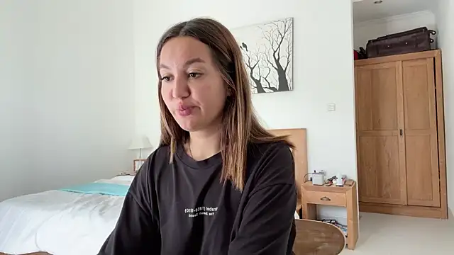 Nelly Fischer online show from 21, 11, 2025