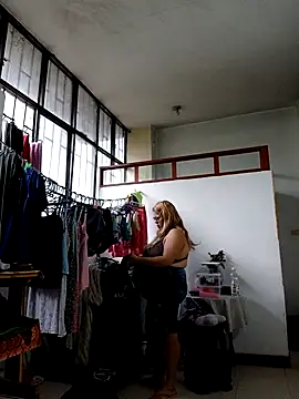 EllisW8 online show from 25, 9, 2025