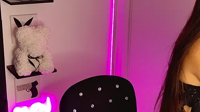 Snapshot of MissAmeliaa chatting on 28, 10, 2025 MissAmeliaa online show from 28, 10, 2025