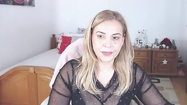 Snapshot of evamaria2024 chatting on 9, 12, 2024 evamaria2024 online show from 9, 12, 2024