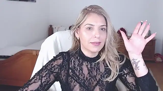 Snapshot of evamaria2024 chatting on 14, 2, 2025 evamaria2024 online show from 14, 2, 2025