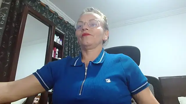 Snapshot of asleycavta chatting on 18, 12, 2025 asleycavta online show from 18, 12, 2025