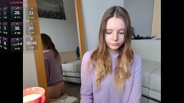 Snapshot of Frosty_Princess chatting on 21, 11, 2025 Frosty Princess online show from 21, 11, 2025