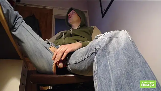 Snapshot of eatmycum4you_1baller chatting on 23, 1, 2025 eatmycum4you 1baller online show from 23, 1, 2025