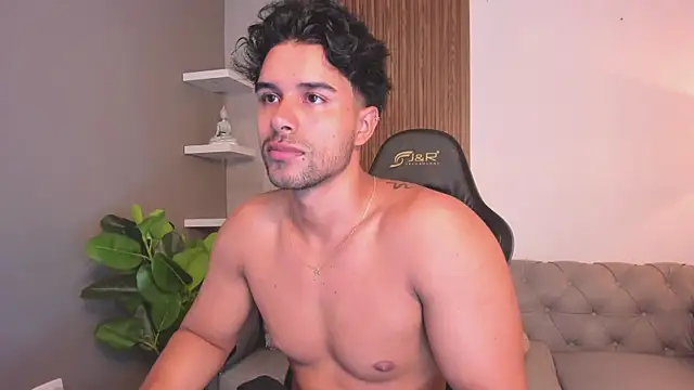 liam collins21 online show from 12, 4, 2026