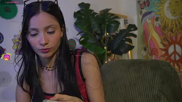 Snapshot of antonella_maitt1 chatting on 12, 3, 2025 antonella maitt1 online show from 12, 3, 2025