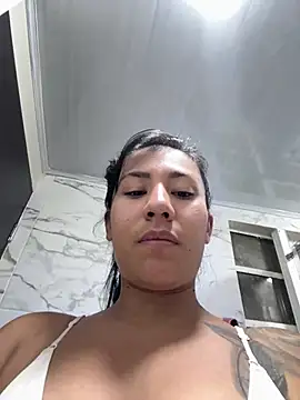 Snapshot of kim_monti chatting on 14, 3, 2025 kim monti online show from 14, 3, 2025
