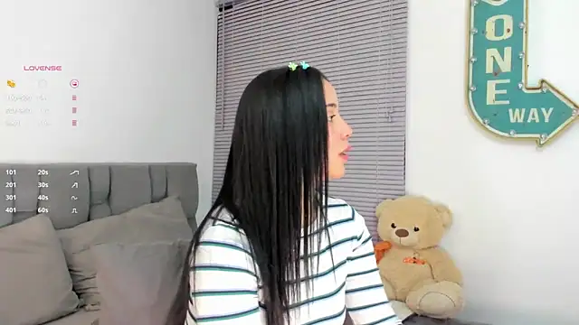 Gigi-bom online show from 6, 10, 2025